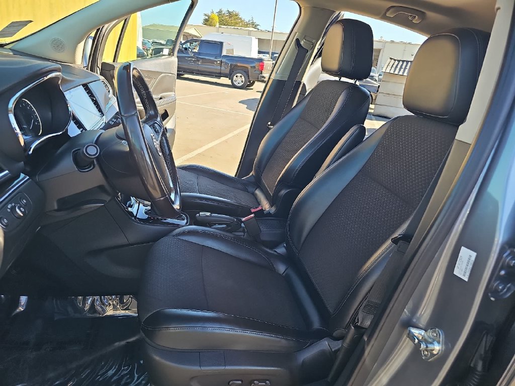 Used 2019 Buick Encore Sport Touring w/ Safety Package AWD/4WD image 15