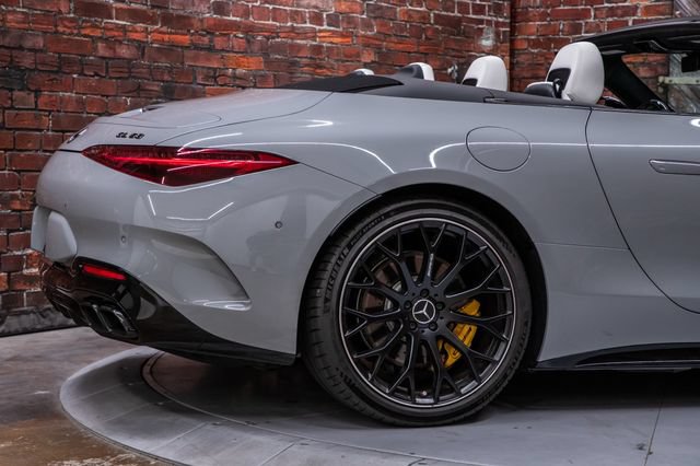Used 2023 Mercedes-Benz SL 63 AMG 4MATIC image 12