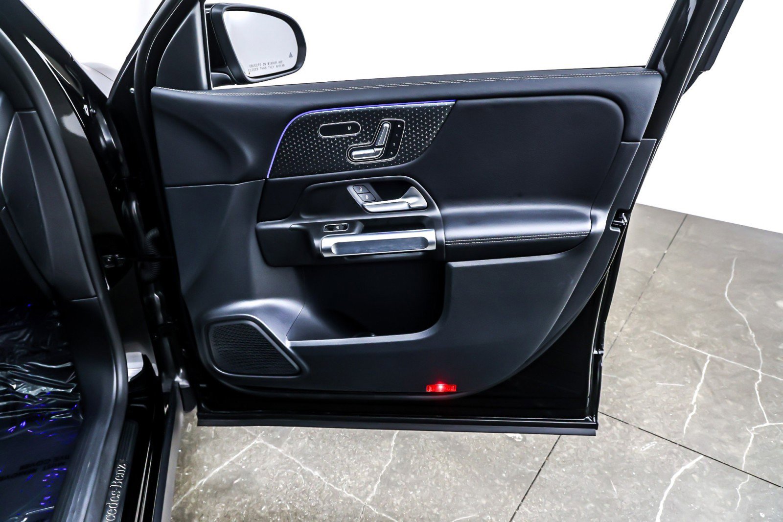 Certified 2025 Mercedes-Benz GLB 250 image 26