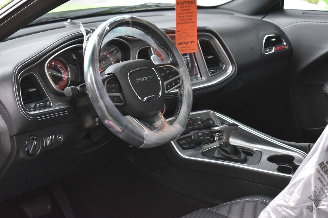 Used 2023 Dodge Challenger SRT Hellcat RWD image 39