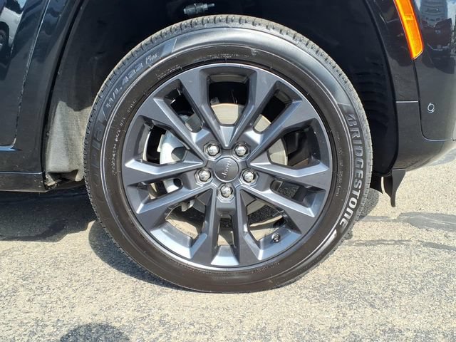 Certified 2023 Jeep Grand Cherokee Limited AWD/4WD image 13