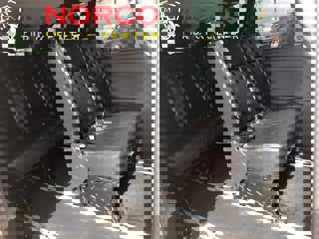 Used 2019 Mercedes-Benz Metris Passenger image 12