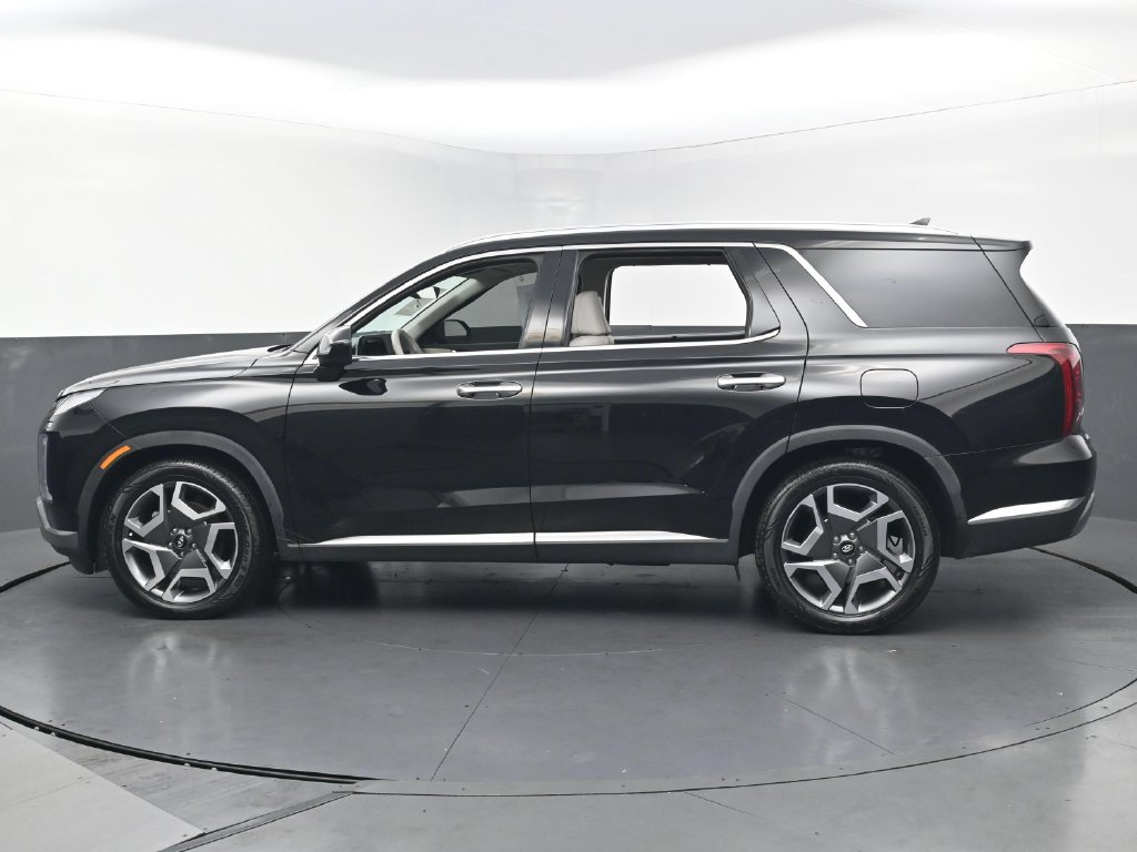 Used 2023 Hyundai Palisade Limited w/ Cargo Package FWD image 8