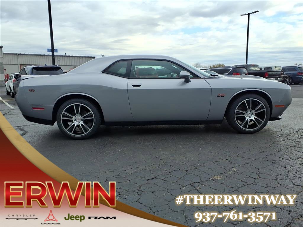 Used 2015 Dodge Challenger R/T Plus image 8