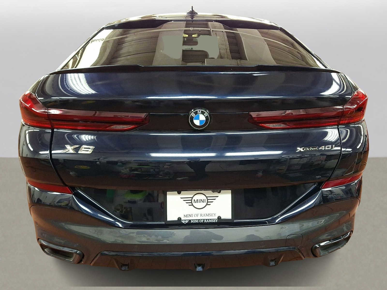 Used 2022 BMW X6 xDrive40i w/ Executive Package image 5