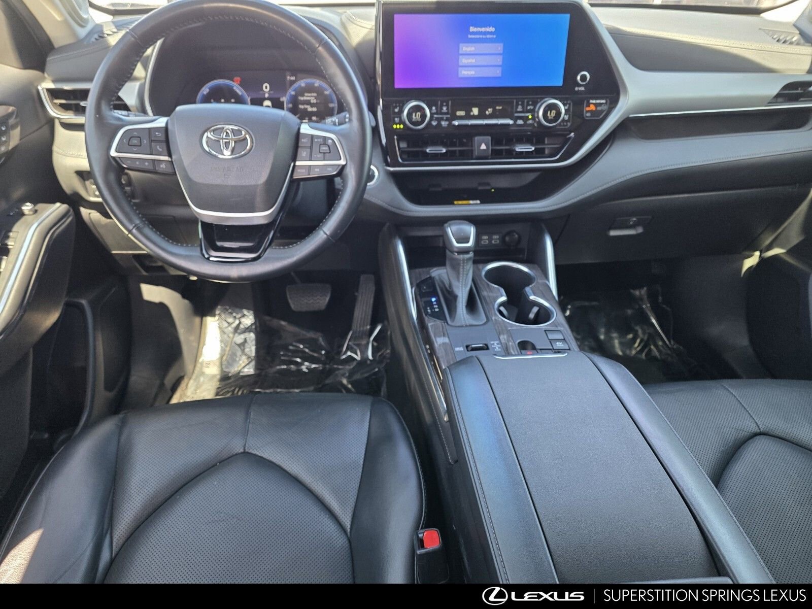 Used 2023 Toyota Highlander Platinum image 28