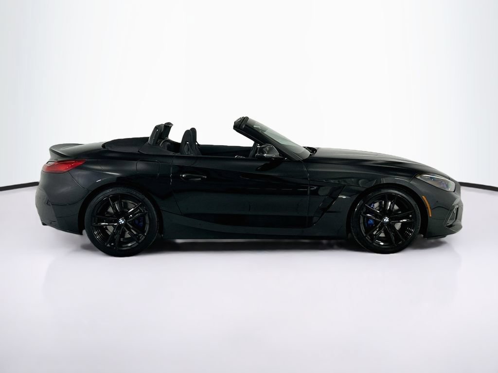 Used 2025 BMW Z4 M40i w/ Premium Package RWD image 4