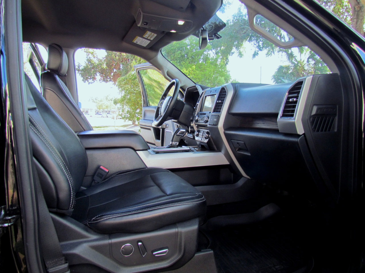 Used 2018 Ford F150 Lariat image 21