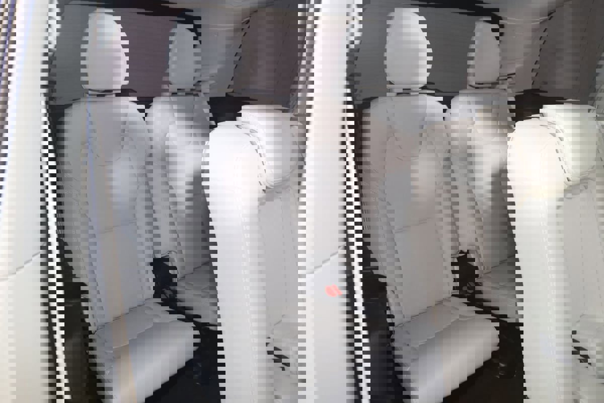 Used 2024 Volvo XC90 B6 Plus w/ Protection Package Premier image 14