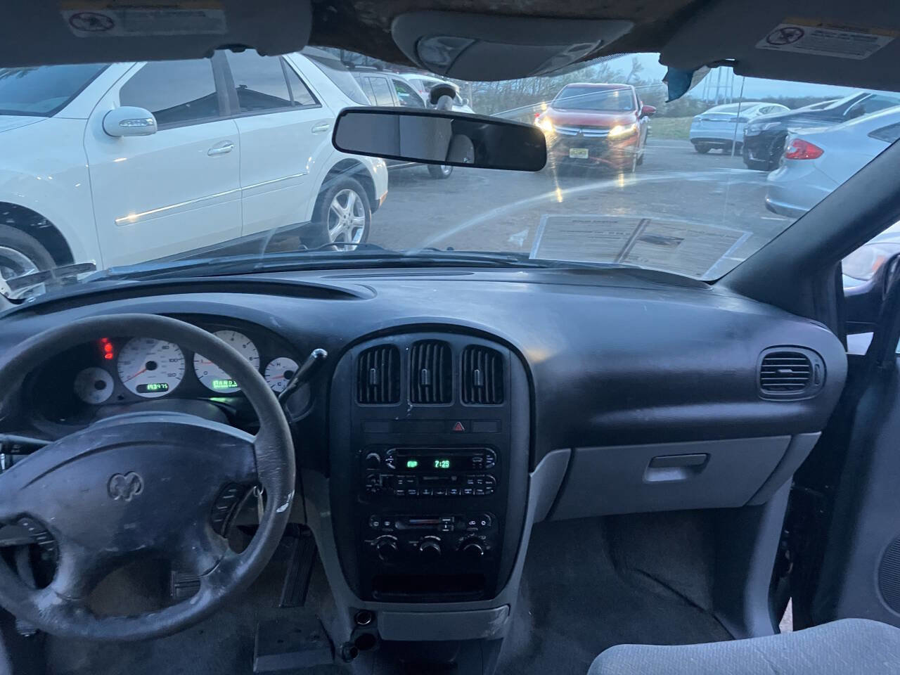 Used 2004 Dodge Grand Caravan SE w/ Popular Equipment Group FWD image 18