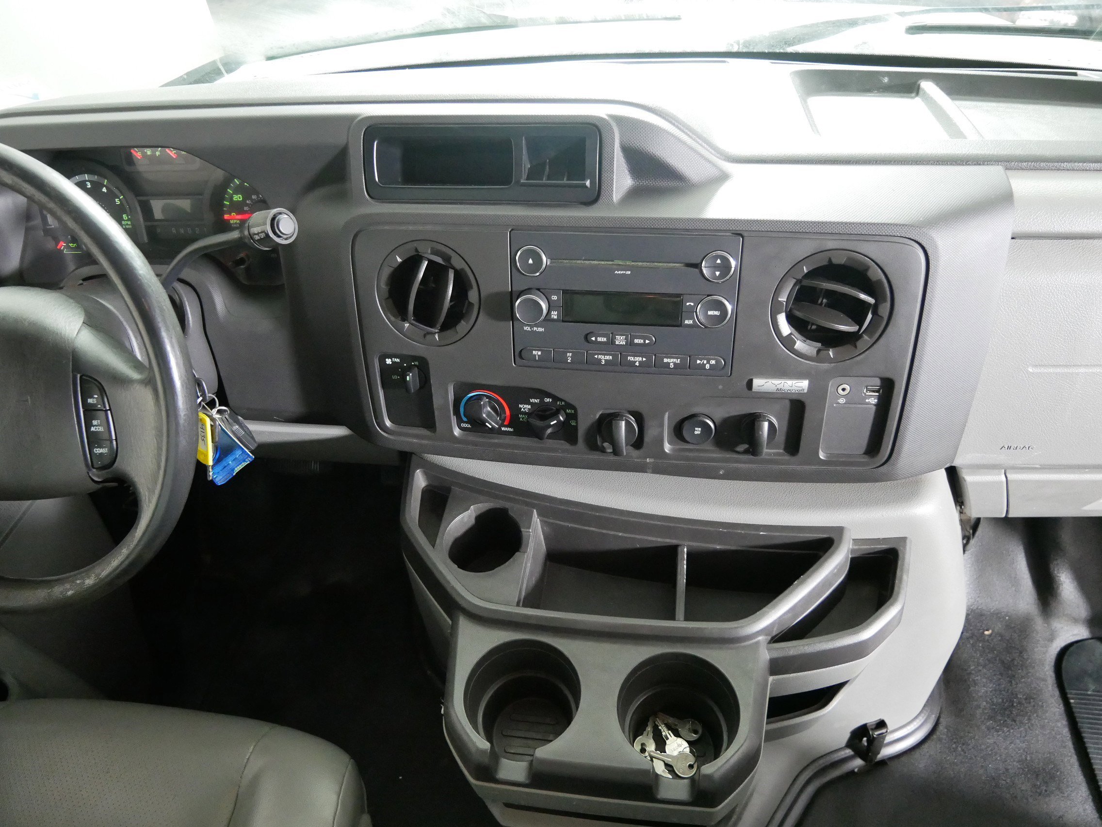 Used 2013 Ford E-350 and Econoline 350 Super Duty w/ PWR Group image 10