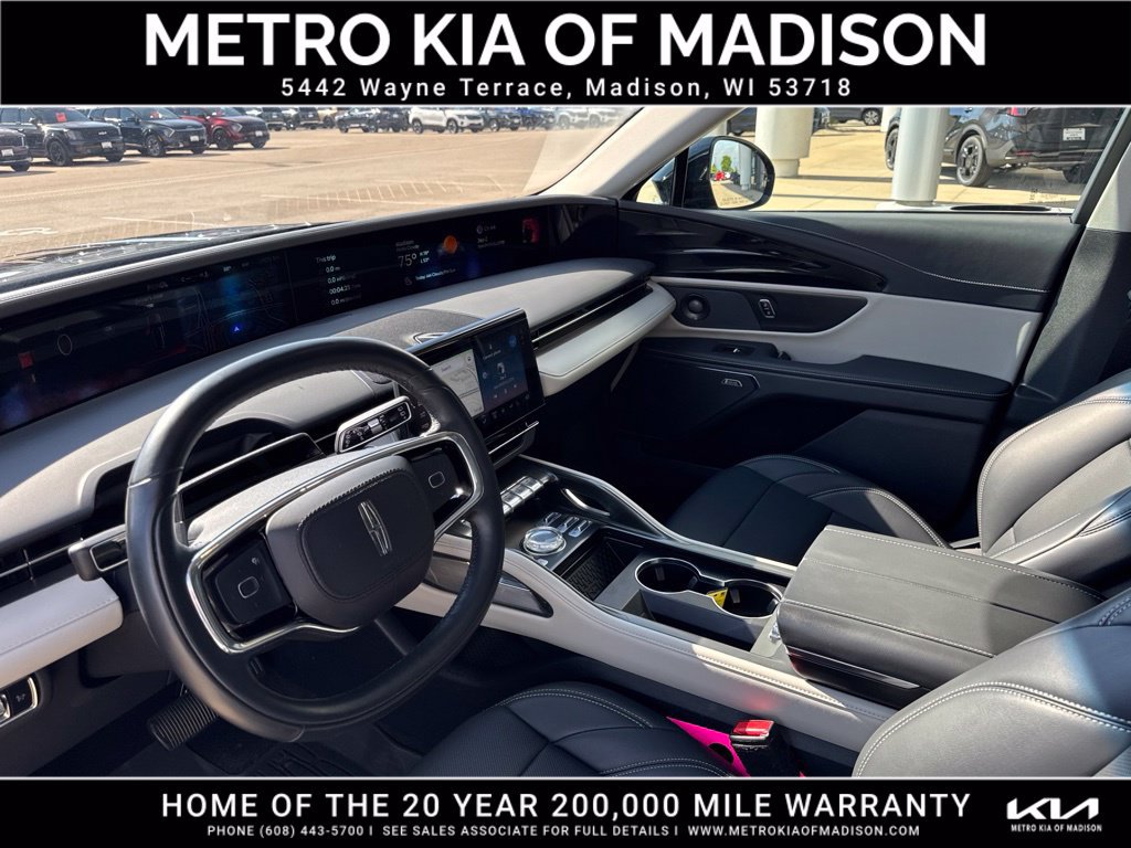 Used 2024 Lincoln Nautilus Premier w/ Equipment Group 102A AWD/4WD image 14
