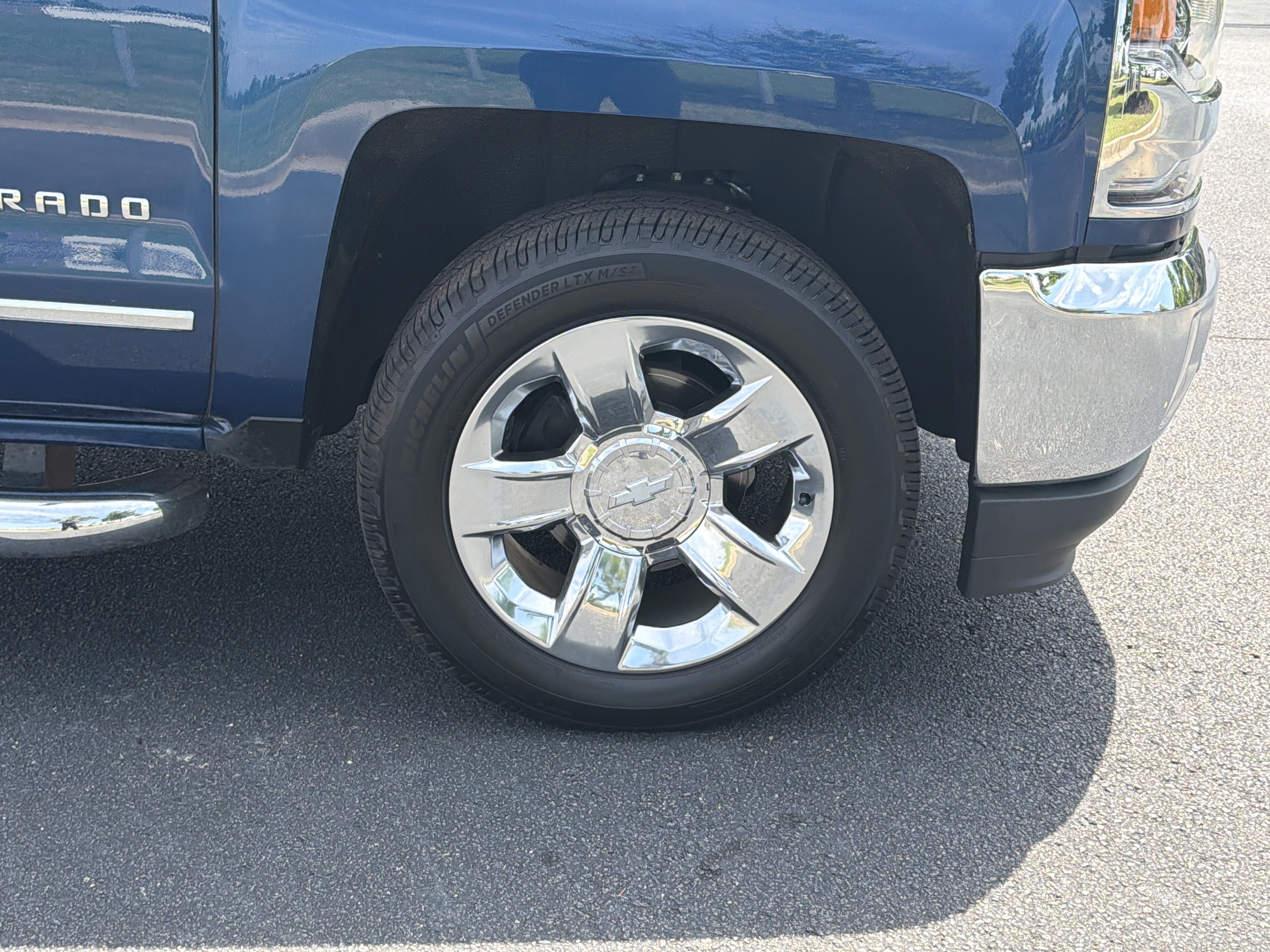 Used 2017 Chevrolet Silverado 1500 LTZ w/ Sport Package AWD/4WD image 33