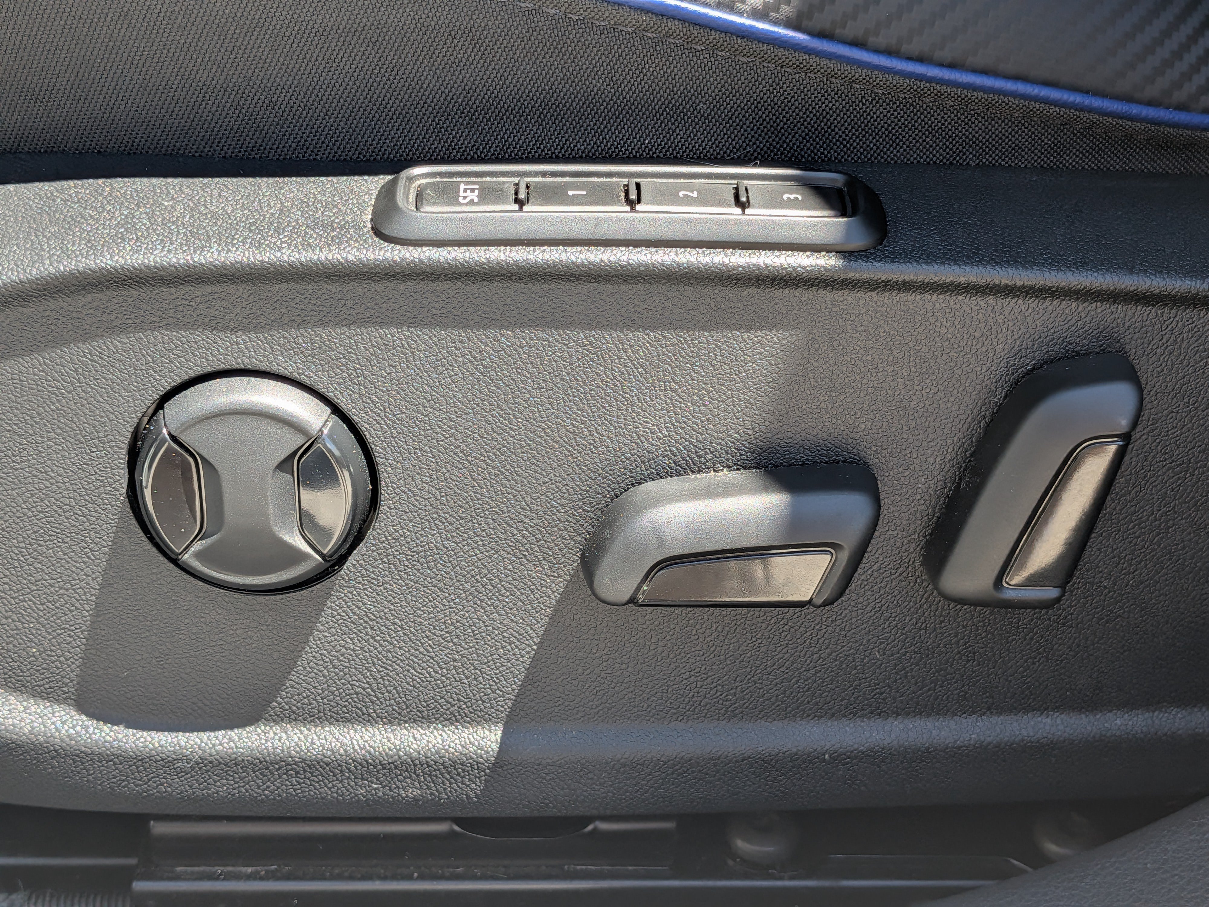 Certified 2024 Volkswagen Golf R AWD/4WD image 19