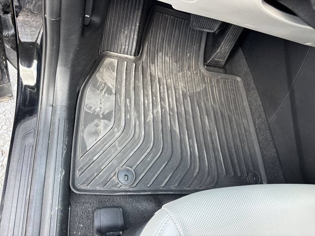Used 2023 Kia Telluride S AWD/4WD image 19