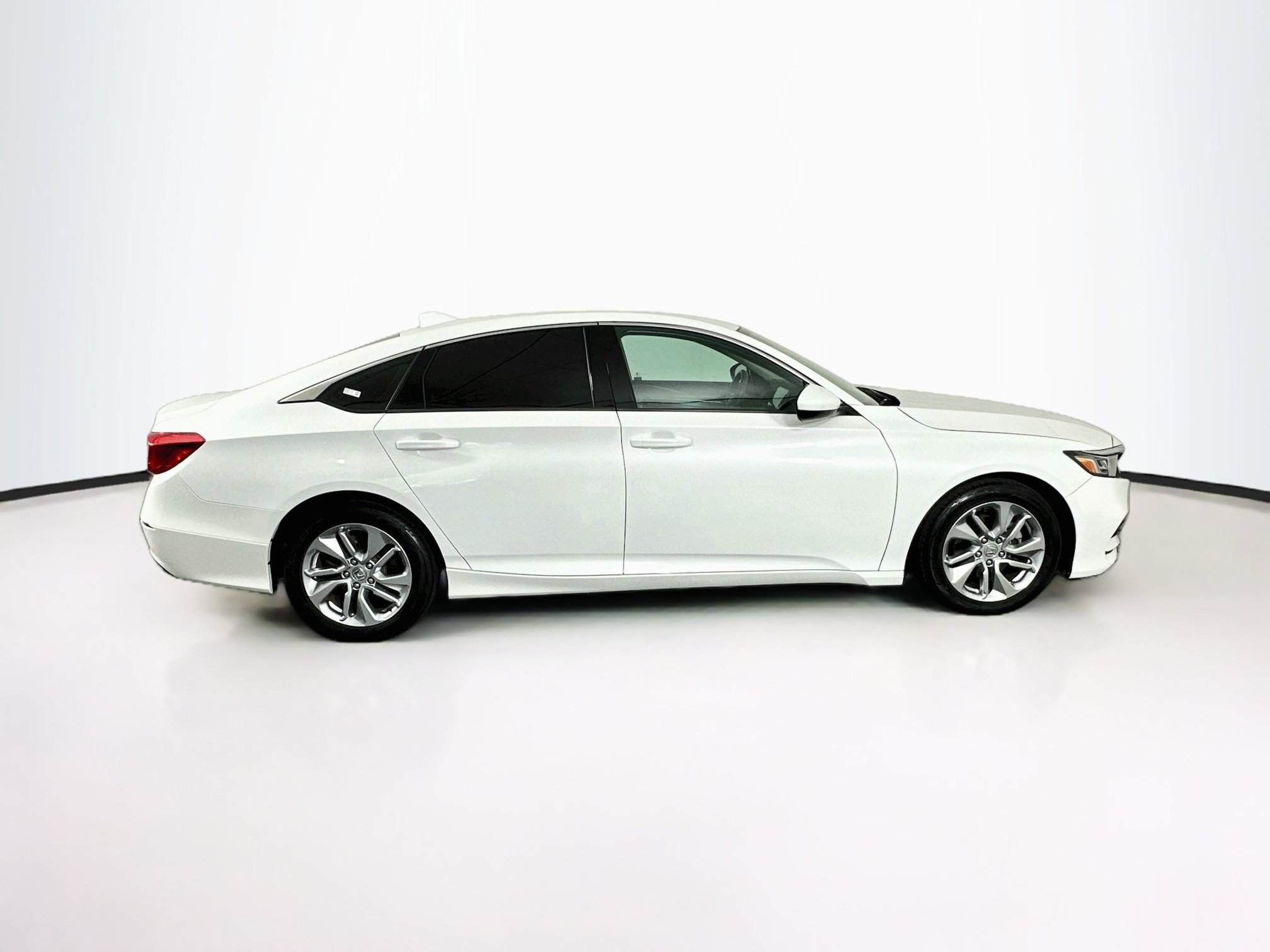 Used 2019 Honda Accord LX image 10
