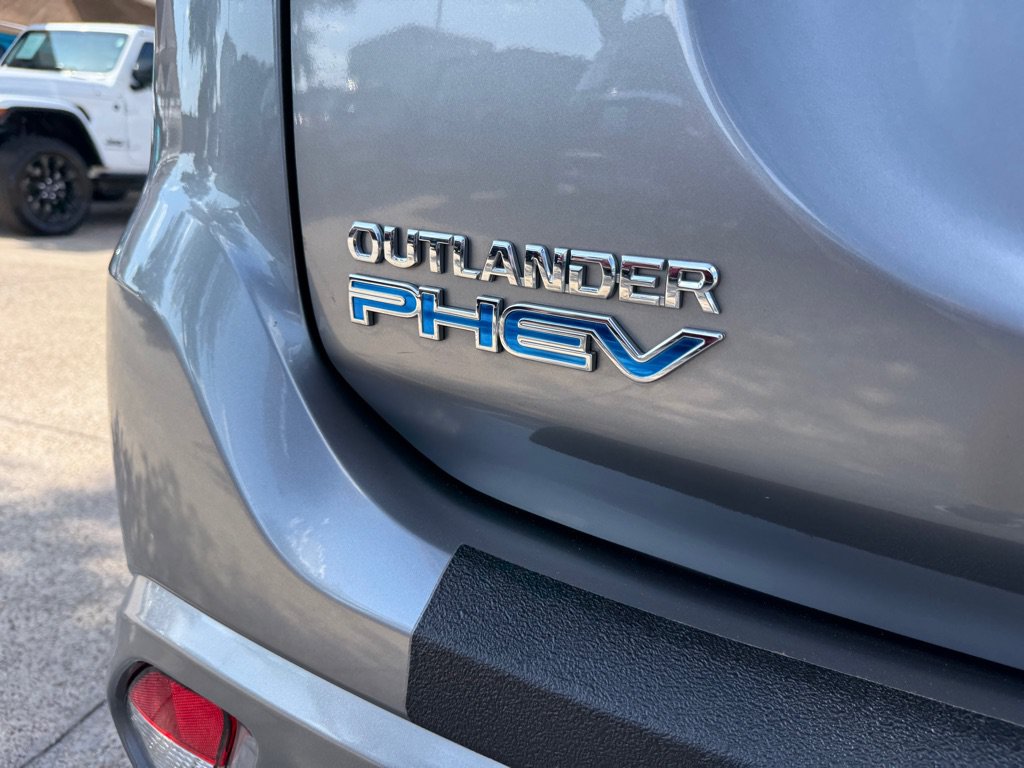 Used 2020 Mitsubishi Outlander GT AWD/4WD image 11