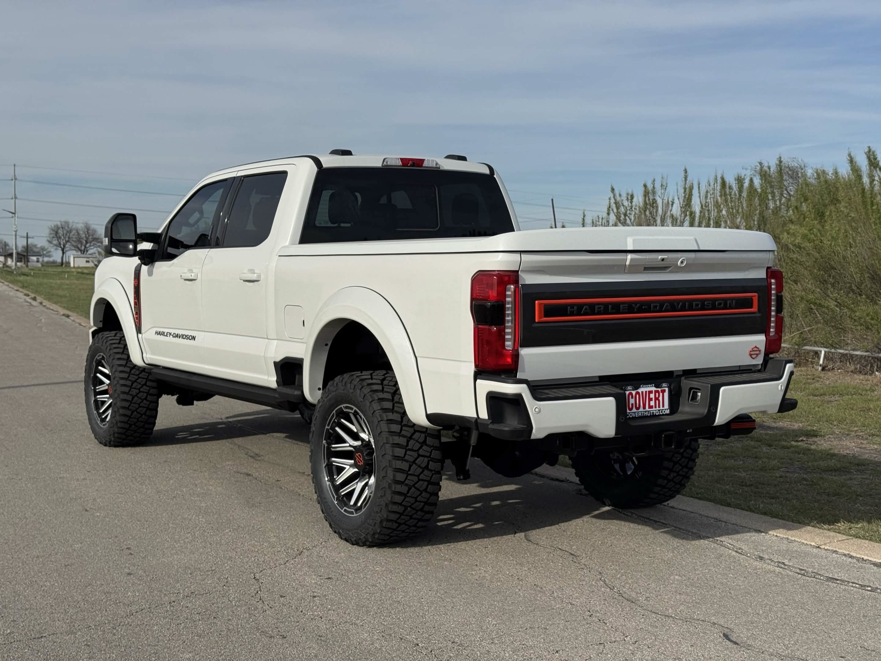 New 2026 Ford F250 Lariat w/ Black Appearance Package AWD/4WD image 6