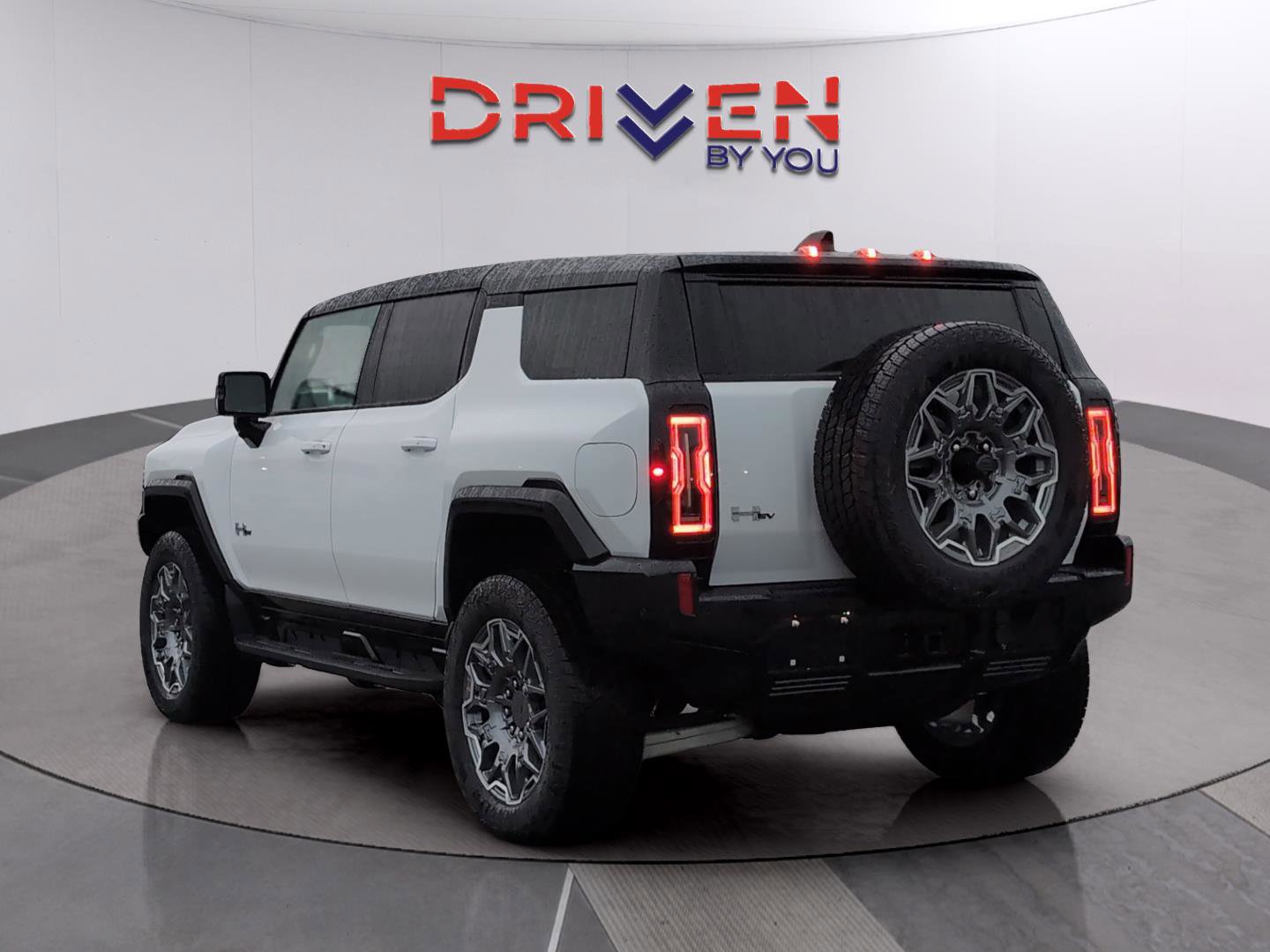 New 2025 GMC Hummer EV 2X image 3