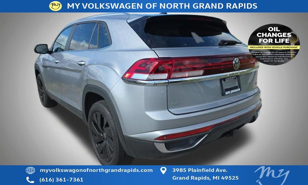 Used 2024 Volkswagen Atlas Cross Sport SE AWD/4WD image 42