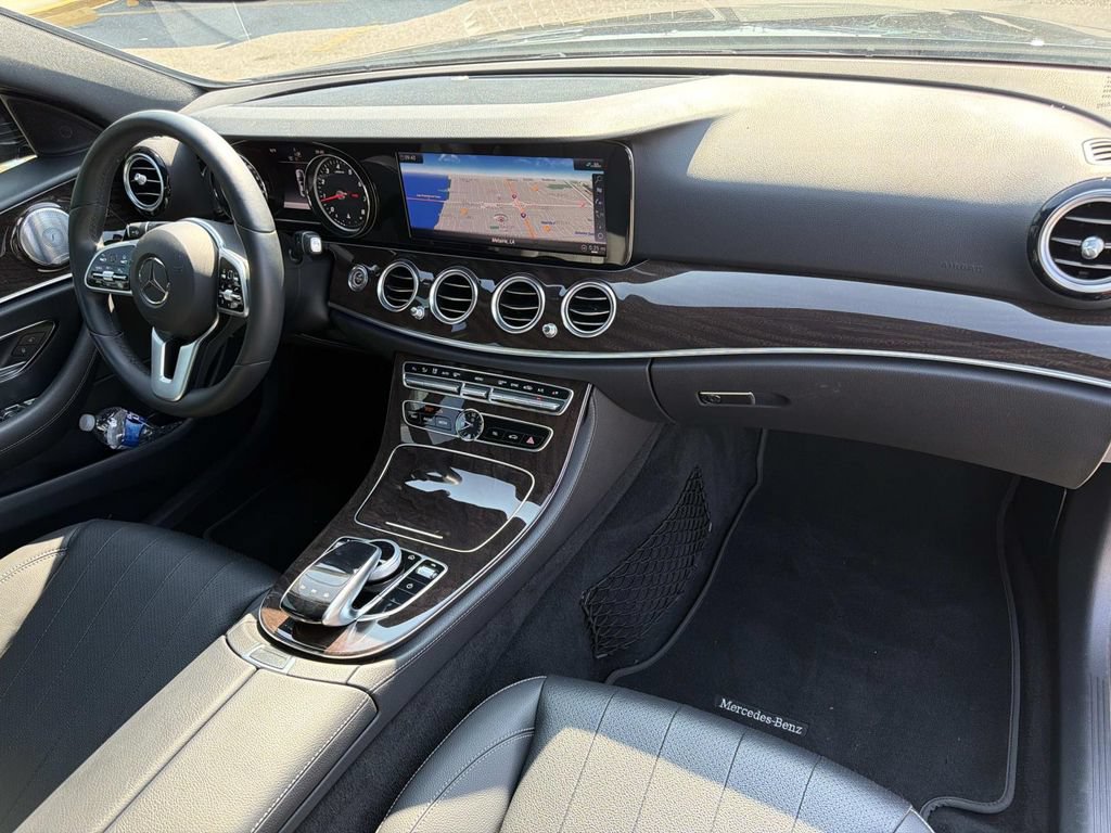 Used 2019 Mercedes-Benz E 300 image 13