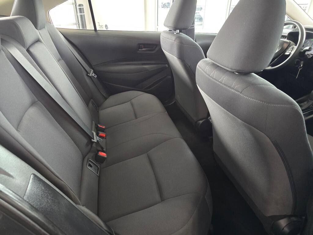 Used 2024 Toyota Corolla LE FWD image 39