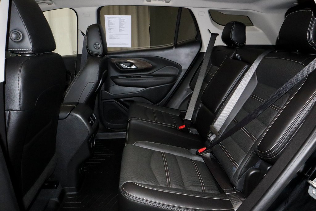Used 2022 GMC Terrain Denali w/ Denali Premium Package image 22