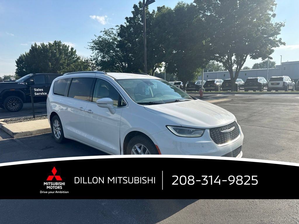 Used 2021 Chrysler Pacifica Touring-L FWD image 5