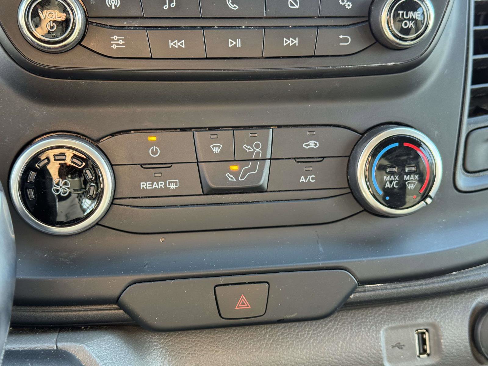 Used 2024 Ford Transit 250 Low Roof w/ Exterior Upgrade Package image 25