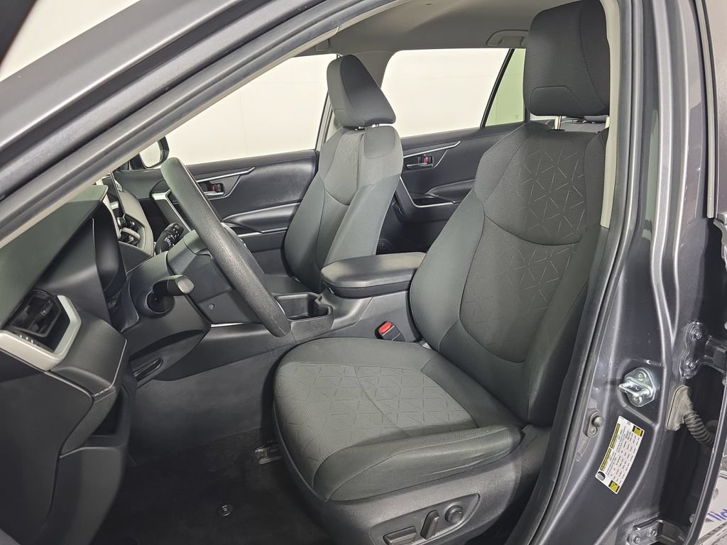 Used 2024 Toyota RAV4 XLE AWD/4WD image 23
