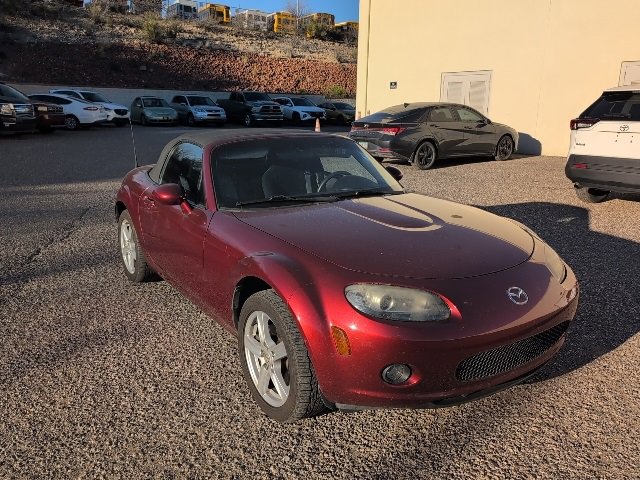 Used 2006 MAZDA MX-5 Miata Touring image 2