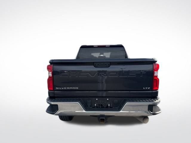 Used 2024 Chevrolet Silverado 2500 LTZ image 4