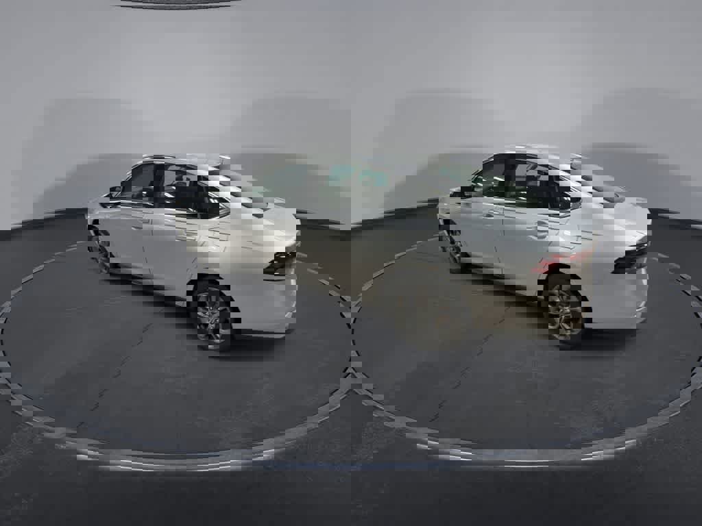 Used 2024 Honda Accord EX image 6