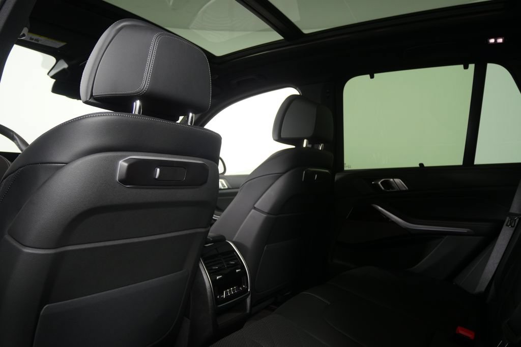 Certified 2026 BMW X5 xDrive40i AWD/4WD image 17