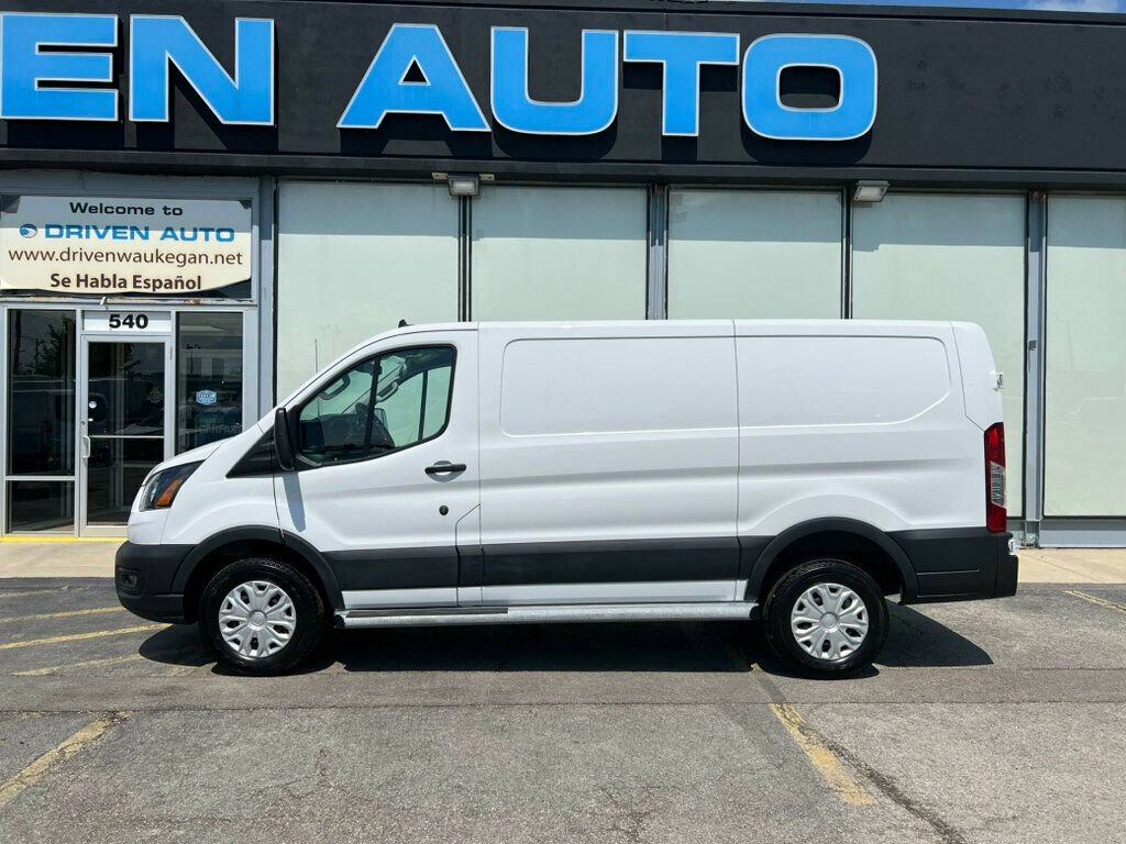 Used 2025 Ford Transit 250 Low Roof w/ Exterior Upgrade Package RWD image 25