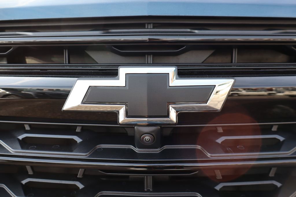 New 2026 Chevrolet Traverse LT w/ Midnight/Sport Edition image 6