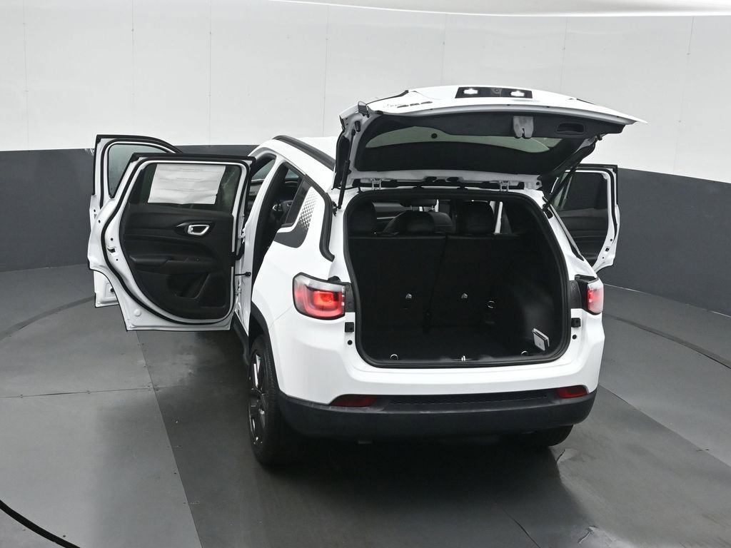 New 2026 Jeep Compass Latitude AWD/4WD image 51