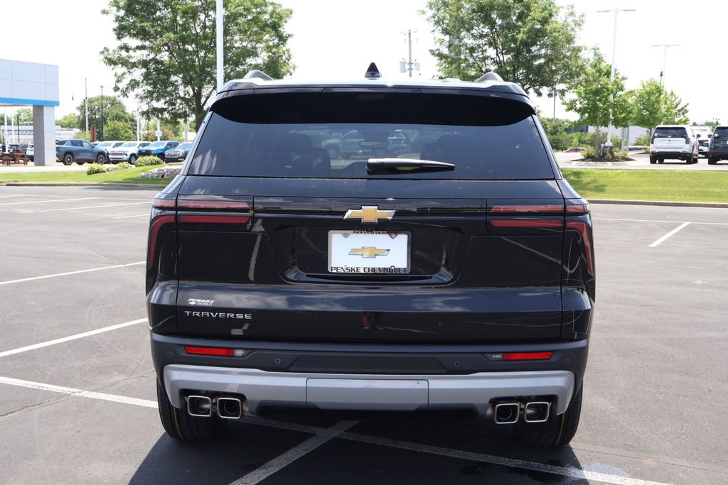 New 2026 Chevrolet Traverse LT w/ Driver Confidence Package image 6