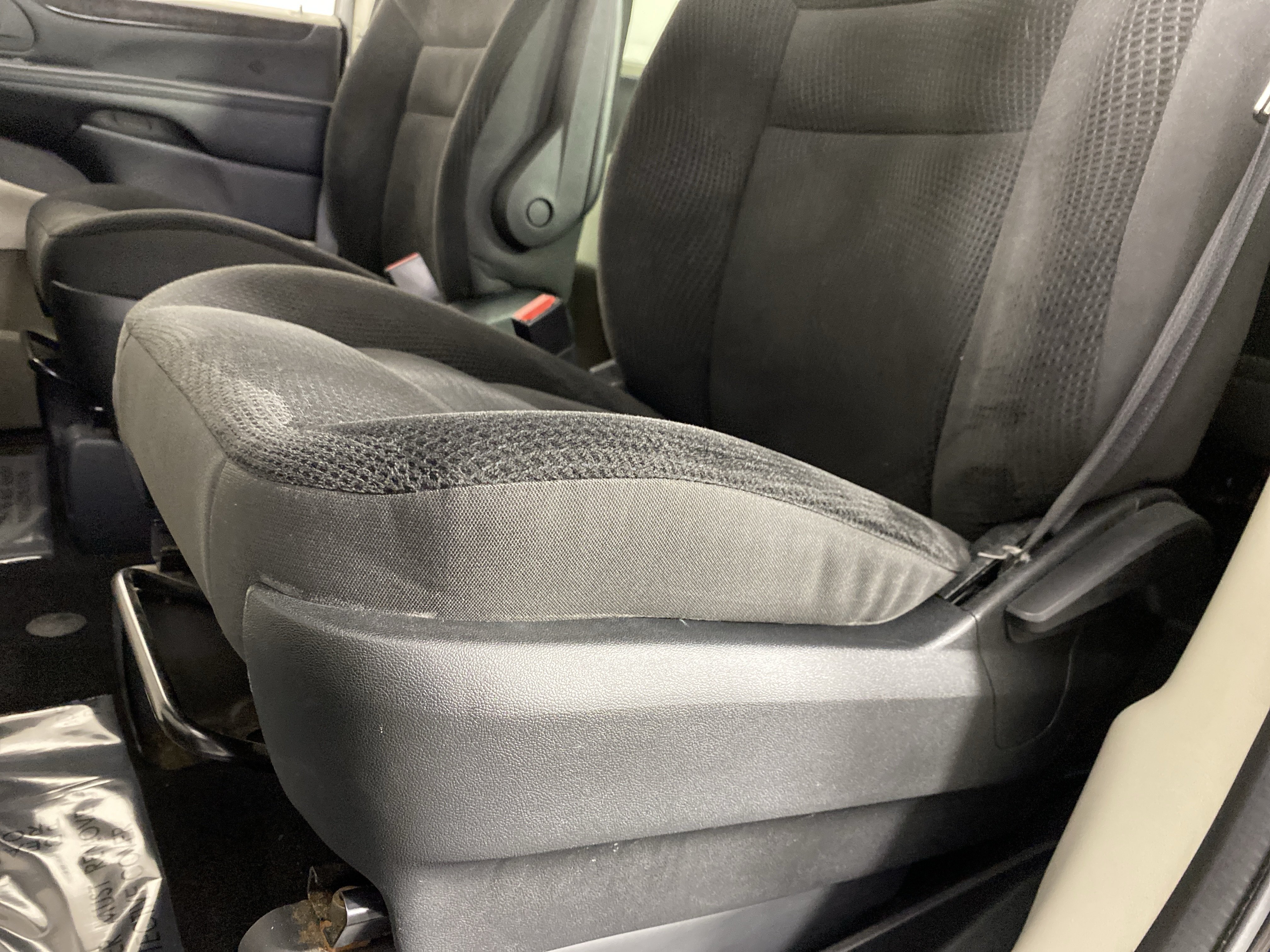 Used 2019 Dodge Grand Caravan SE w/ UConnect Hands-Free Group FWD image 16
