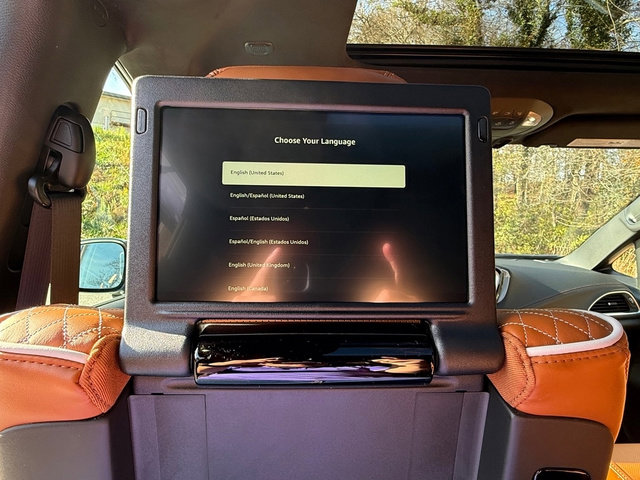 New 2026 Chrysler Pacifica Pinnacle image 19