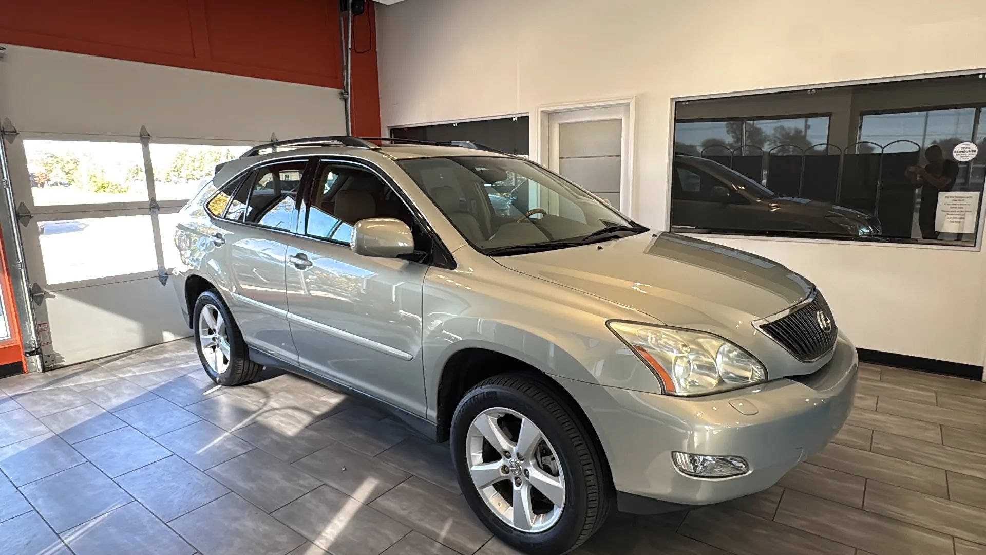 Used 2004 Lexus RX 330 w/ Premium Plus Pkg FWD image 20