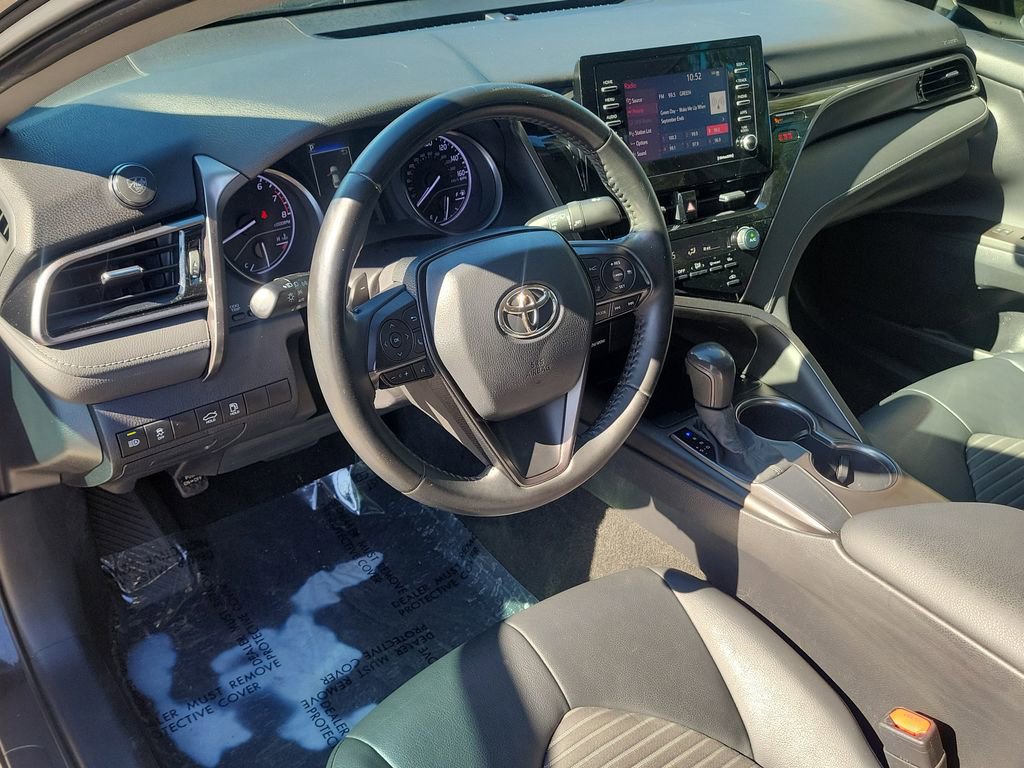 Used 2021 Toyota Camry SE w/ Convenience Package image 13