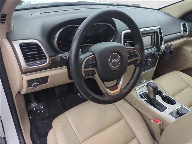 Used 2017 Jeep Grand Cherokee Limited image 10
