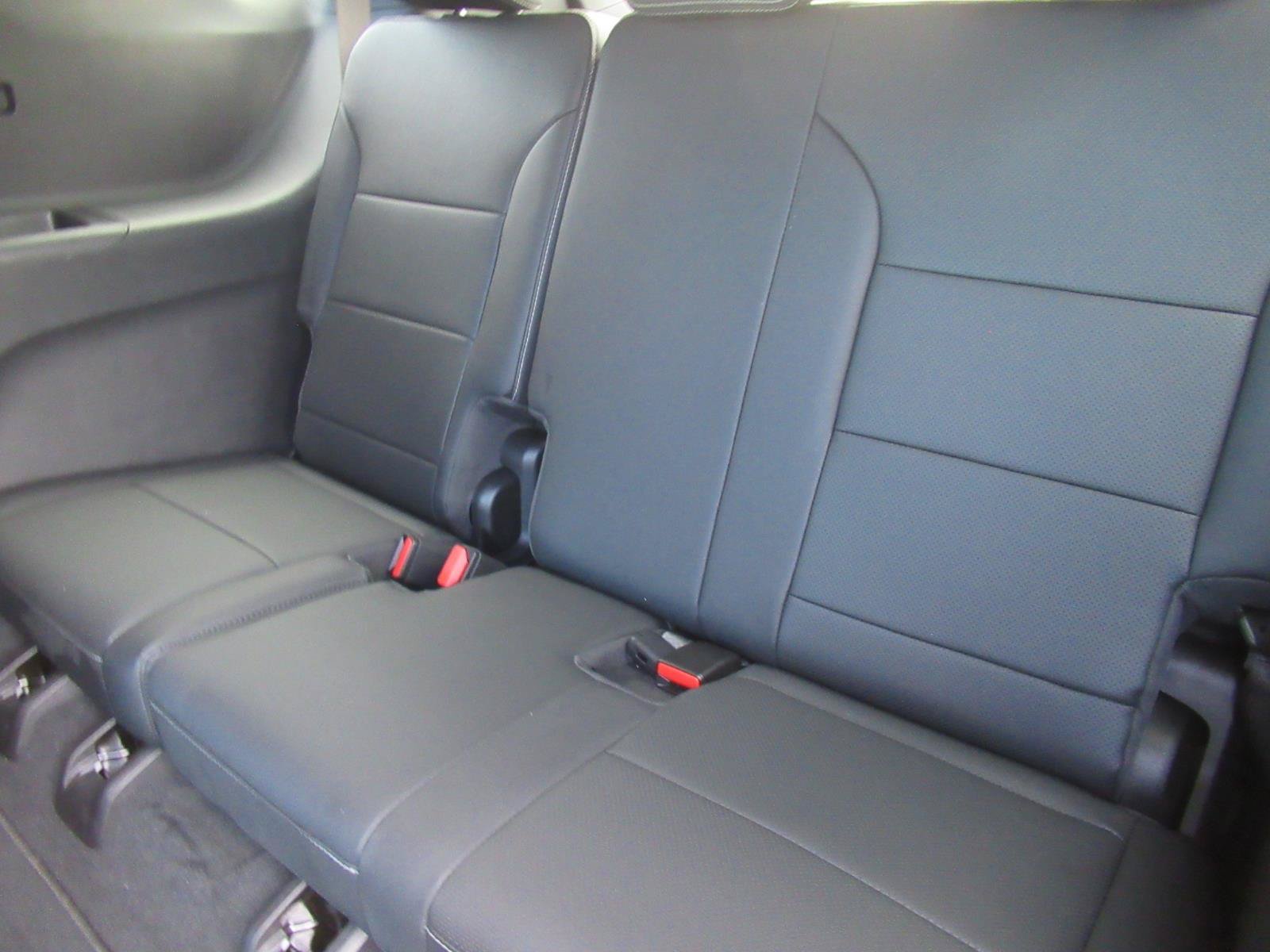 Used 2024 Chevrolet Traverse LT w/ Enhanced Driving Package FWD image 36