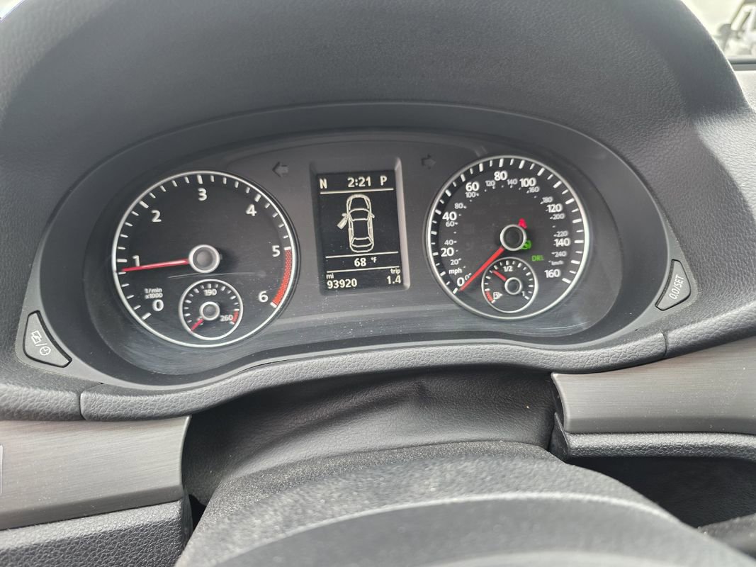 Used 2015 Volkswagen Passat TDI SE image 33