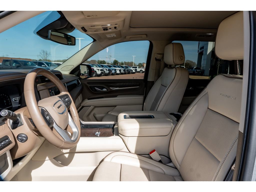 Used 2024 GMC Yukon Denali image 11