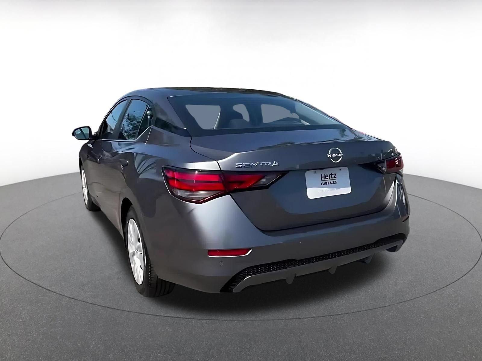 Used 2025 Nissan Sentra S FWD image 11