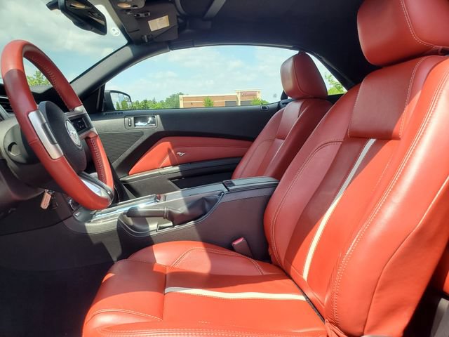 Used 2011 Ford Mustang GT Premium RWD image 11
