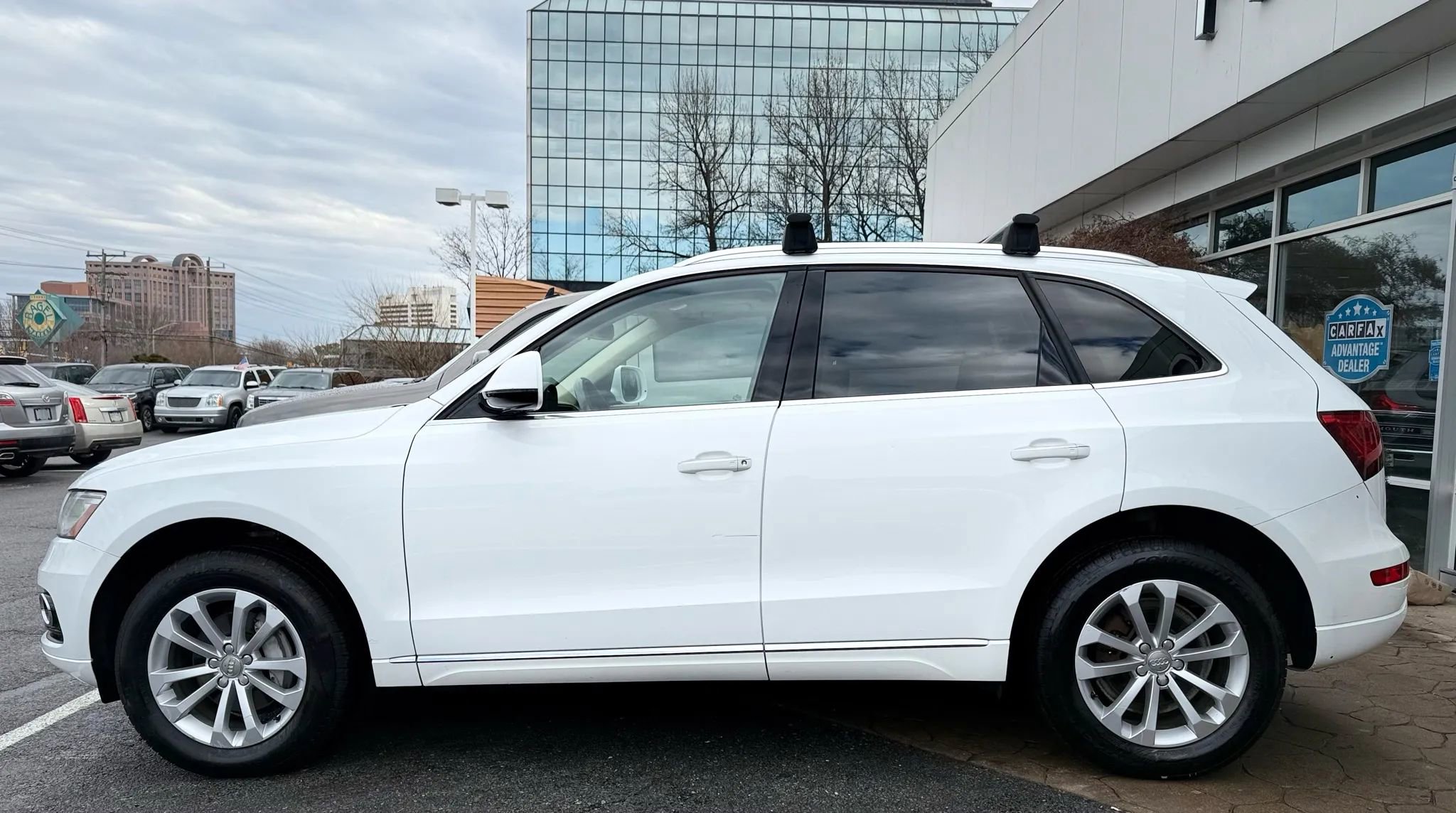 Used 2017 Audi Q5 2.0T Premium w/ Audi MMI Navigation Plus AWD/4WD image 4