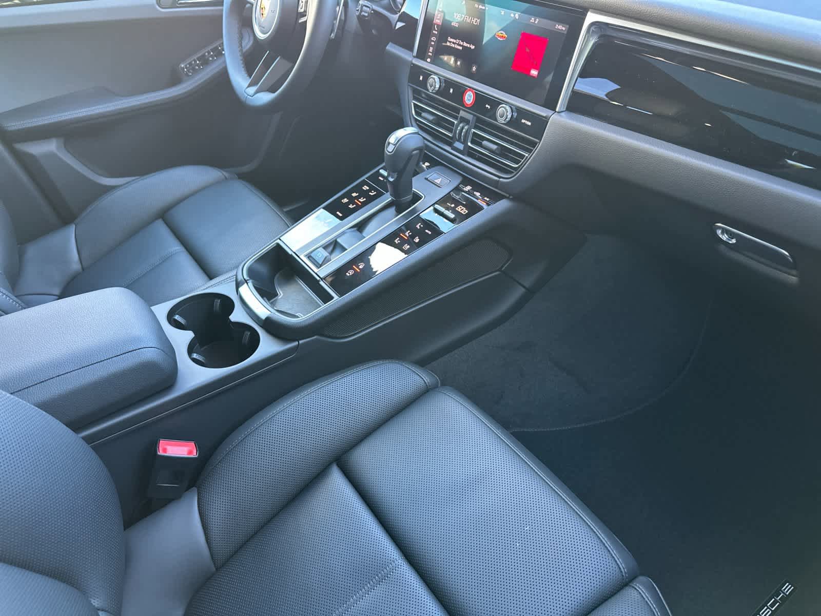 New 2026 Porsche Macan S AWD/4WD image 17